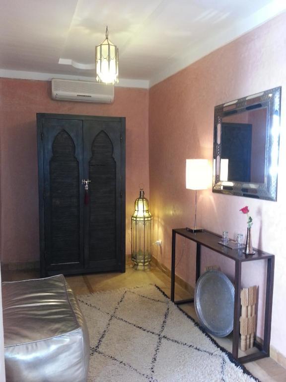 马拉喀什 阿扎摩洛哥传统庭院住宅酒店 客房 照片